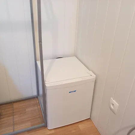 招待所 Au Garrine