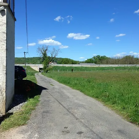 招待所 Au Garrine