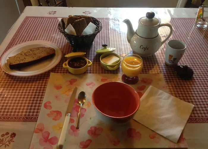 Au Garrine Konukevi Puybrun